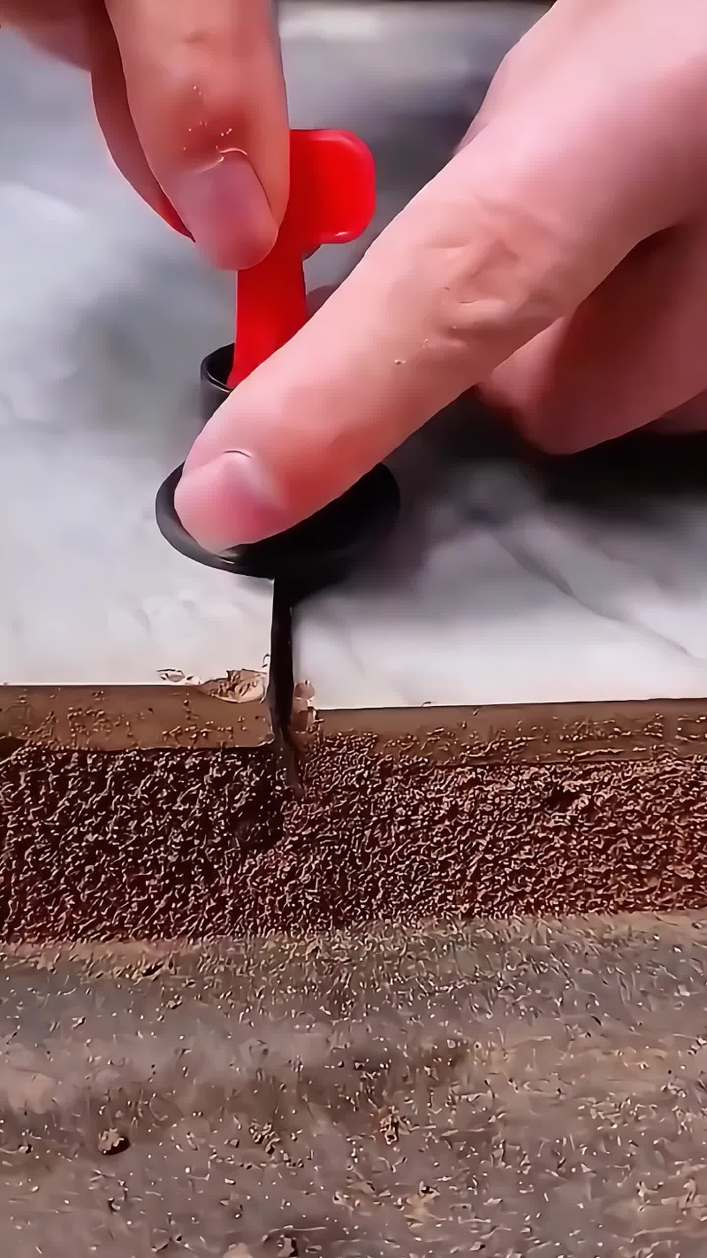 阳台墙面空鼓(阳台墙面空鼓露筋怎么处理) 阳台墙面空鼓(阳台墙面空鼓露筋怎么处理)